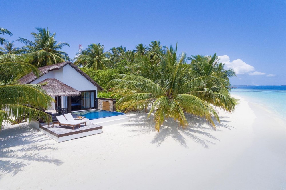 Отель Bandos Island Resort & Spa на Мальдивах