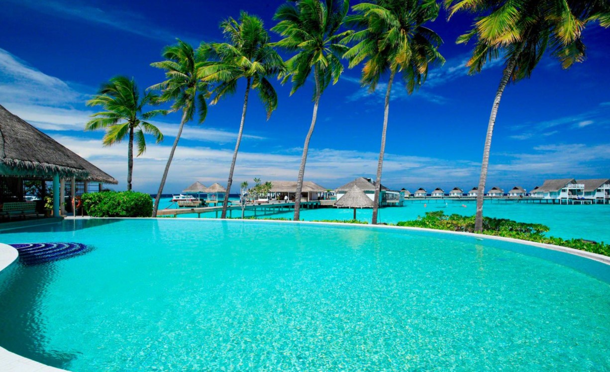 Centara Grand Island Resort Spa Maldives 5